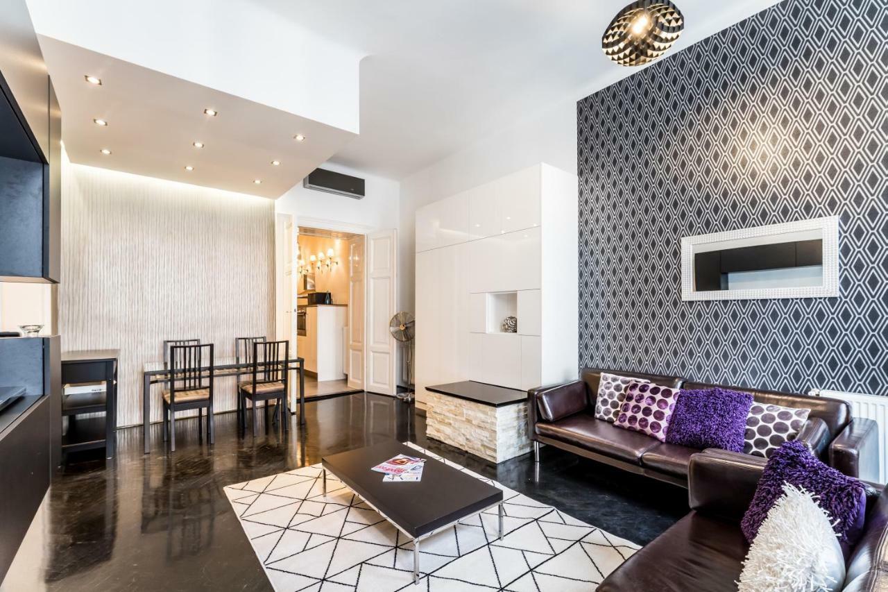 Bpr B&W Elegant Home Boedapest Buitenkant foto