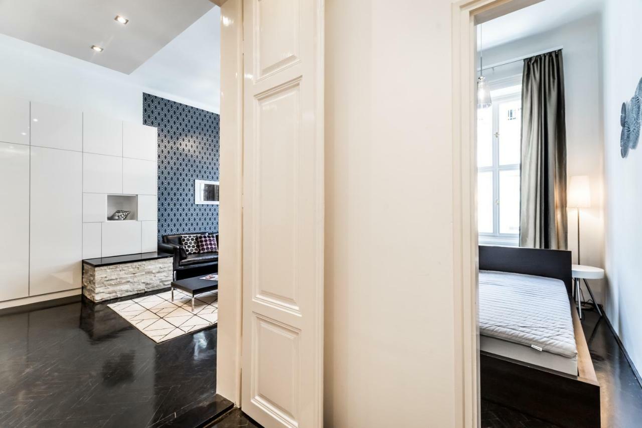 Bpr B&W Elegant Home Boedapest Buitenkant foto