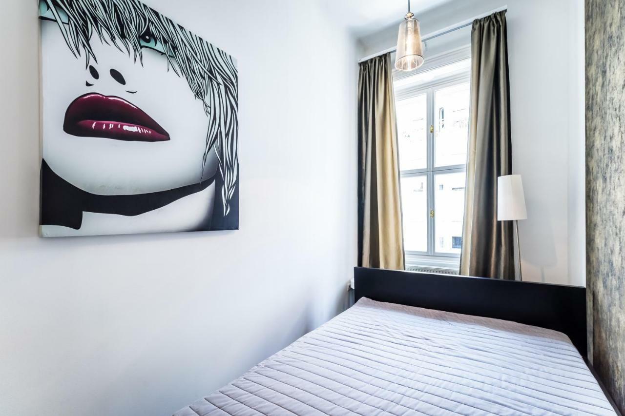 Bpr B&W Elegant Home Boedapest Buitenkant foto