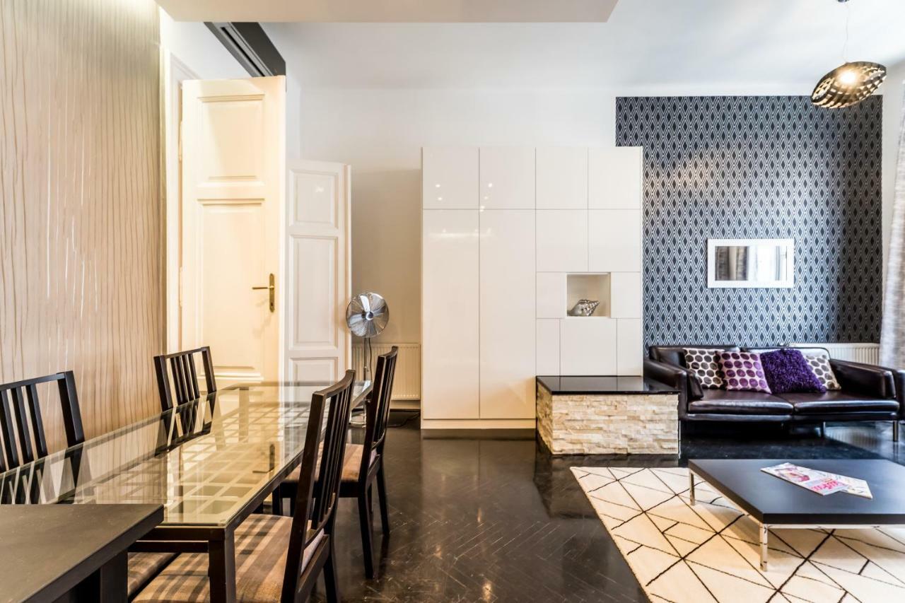 Bpr B&W Elegant Home Boedapest Buitenkant foto